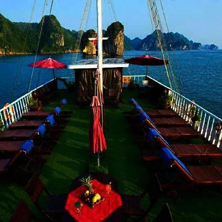 Готель Royal Cruise Halong Bay Халонг Екстер'єр фото