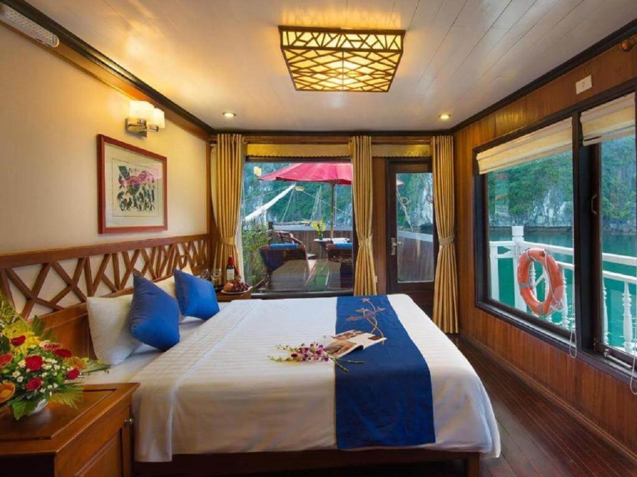 Готель Royal Cruise Halong Bay Халонг Екстер'єр фото